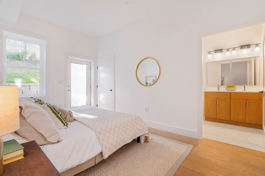 231 Everett Street # 1