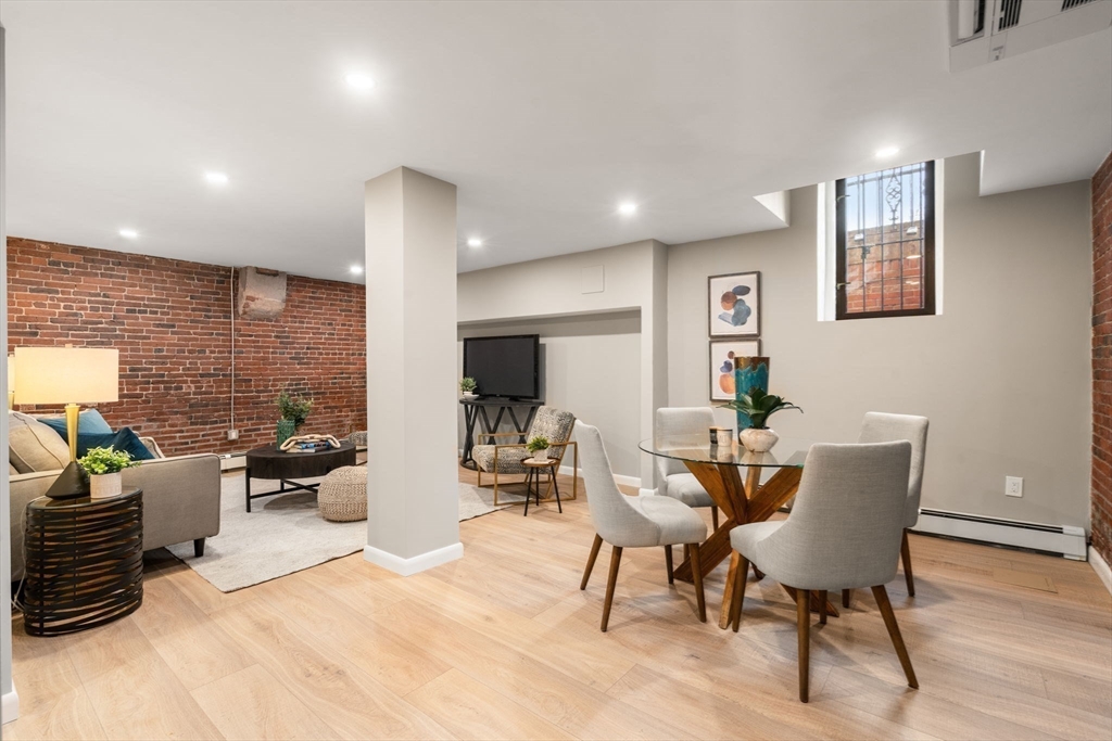 19 Cortes St # 11
