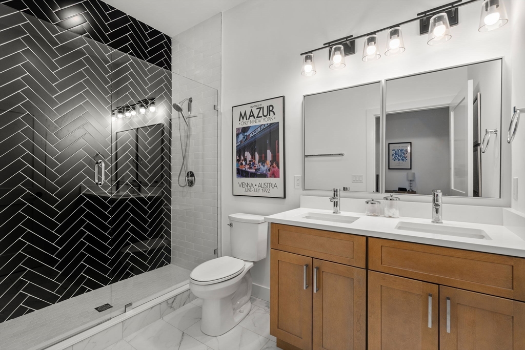 231 Everett # 1