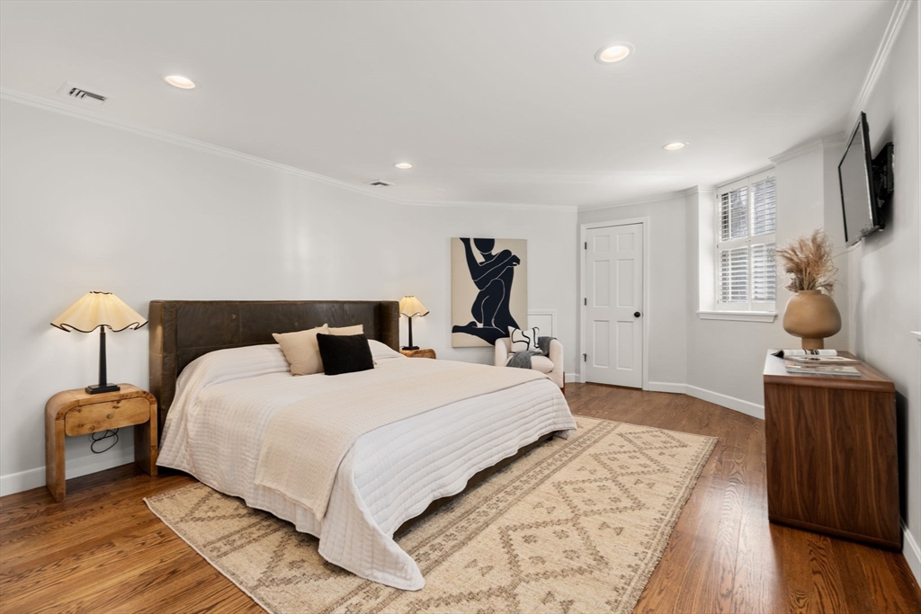 226 Marlborough Street # 5