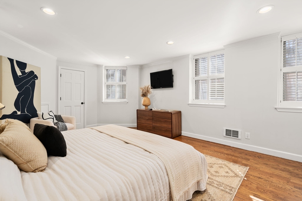 226 Marlborough Street # 5