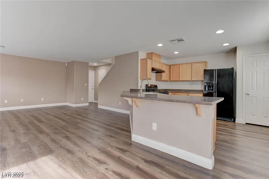 7021 Town Forest Avenue