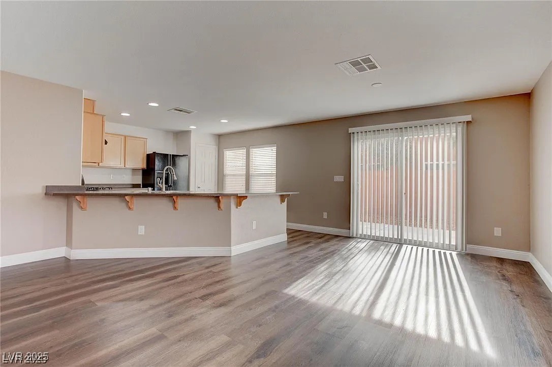 7021 Town Forest Avenue