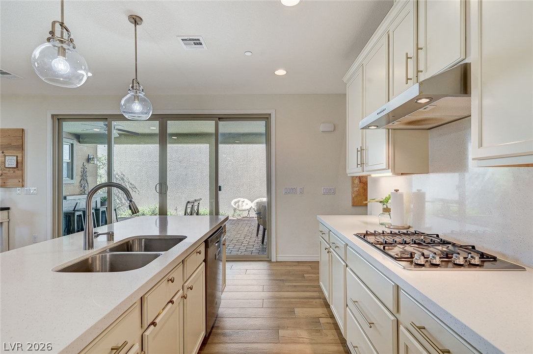 1000 East Sunset Road