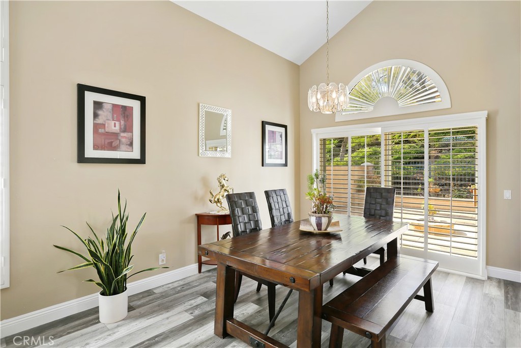 33 Sepulveda