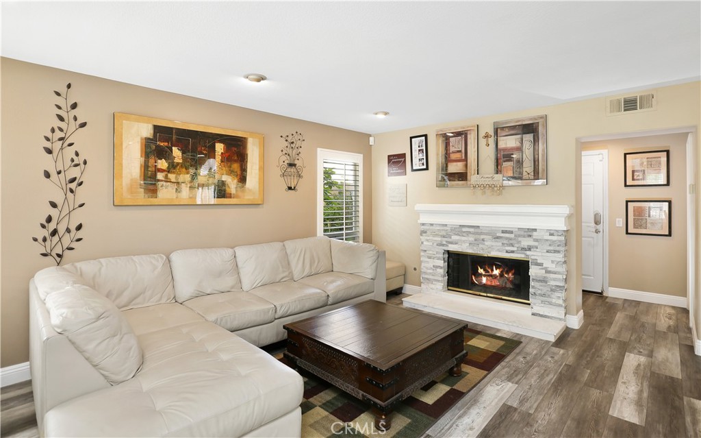 33 Sepulveda