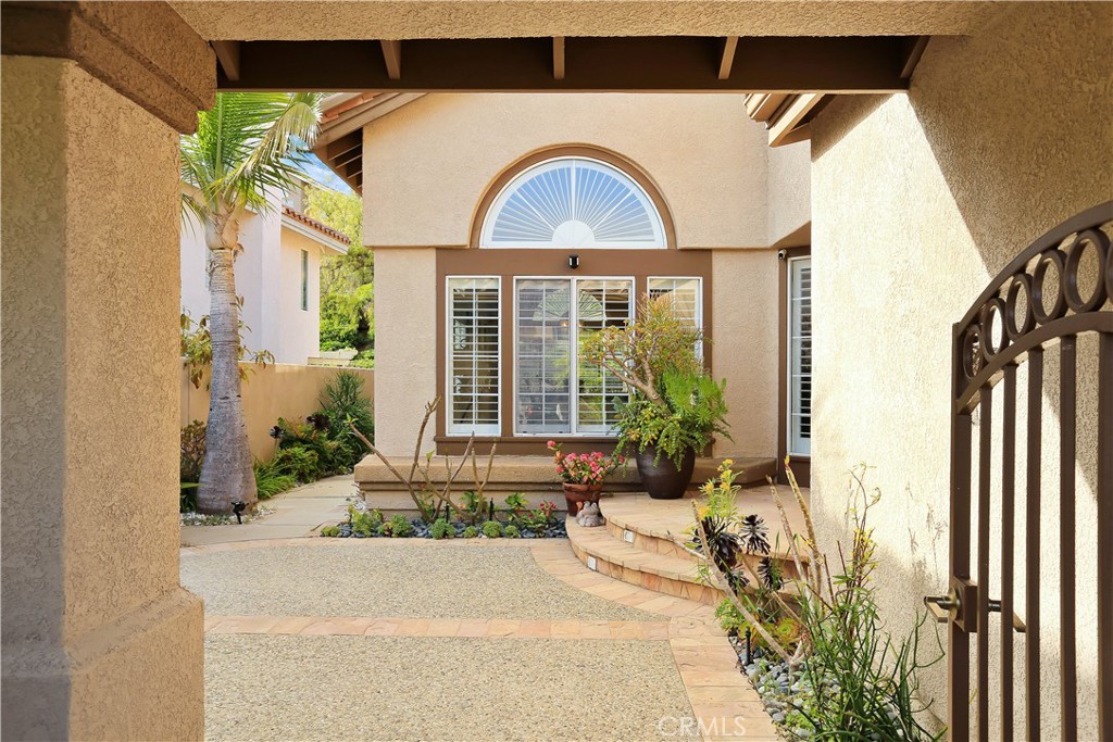 33 Sepulveda