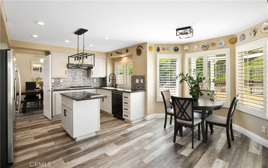 33 Sepulveda