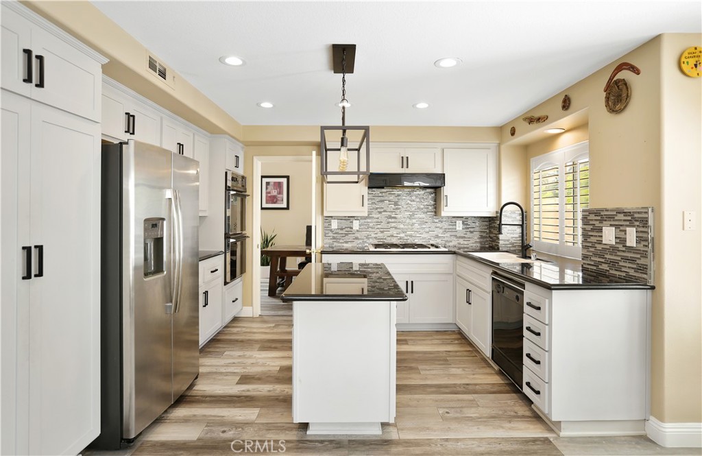 33 Sepulveda
