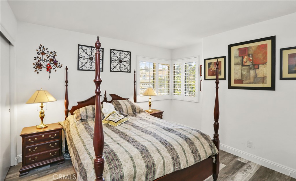 33 Sepulveda