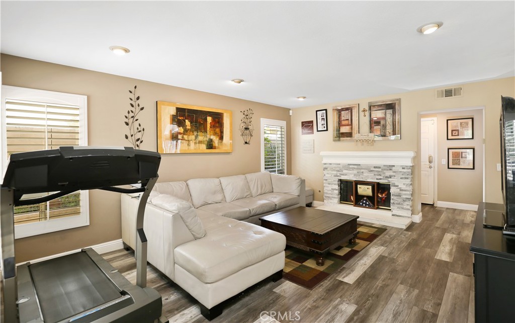 33 Sepulveda