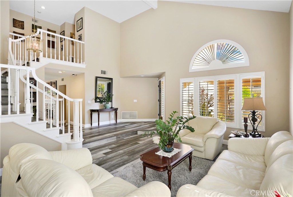 33 Sepulveda