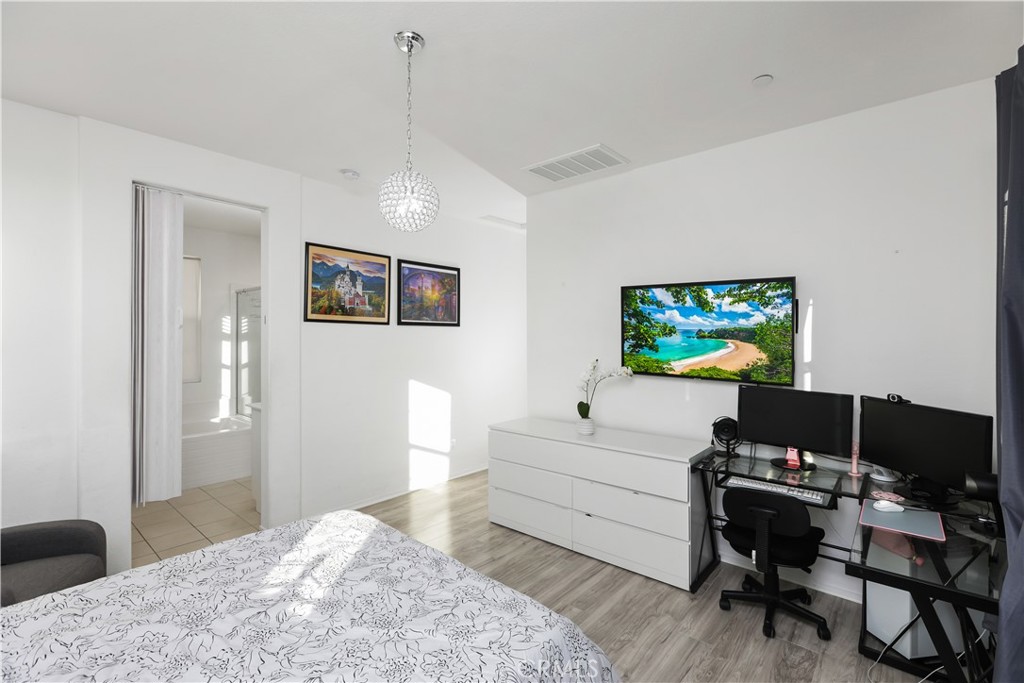 7423 Hawkeye Ridge Road