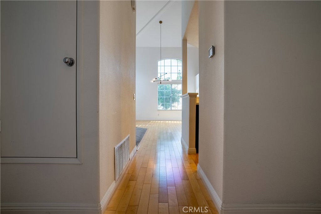 2 Mansera Place