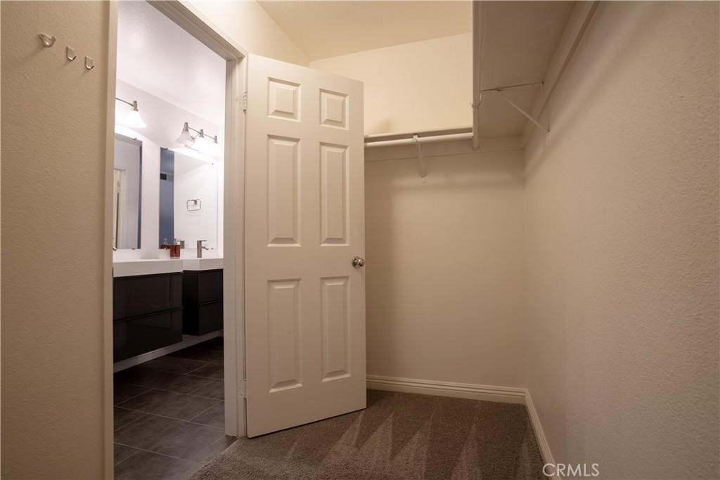 2 Mansera Place