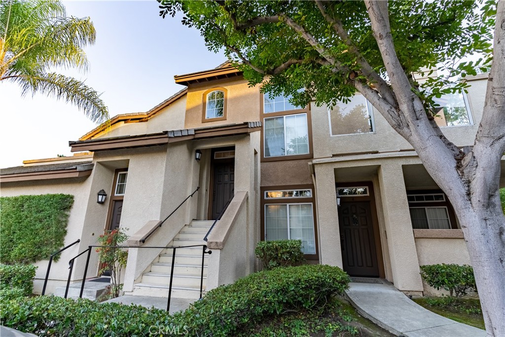 2 Mansera Place