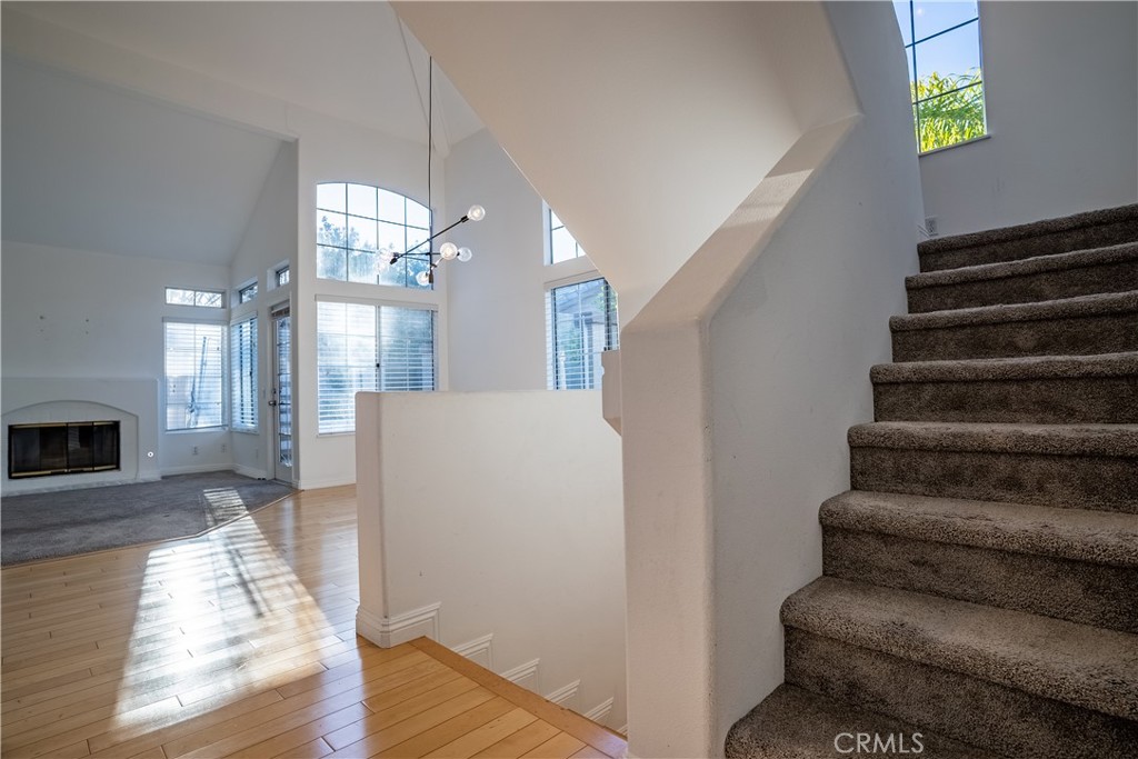 2 Mansera Place