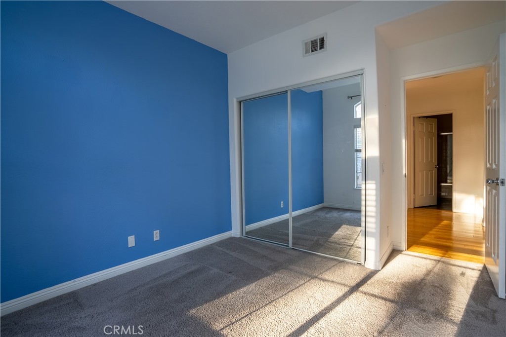 2 Mansera Place