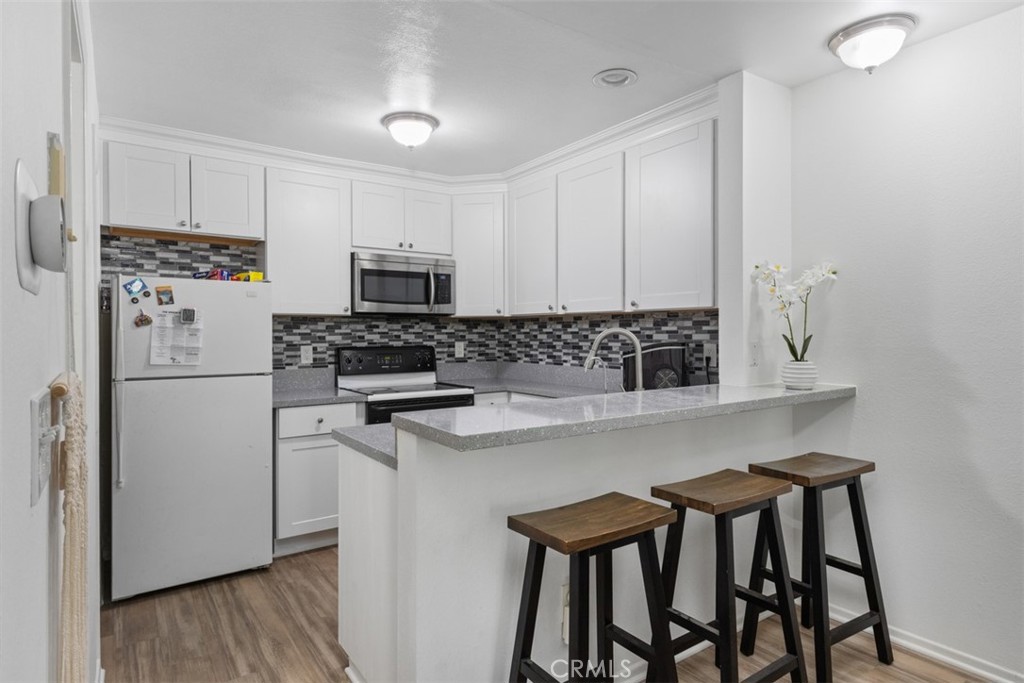 2900 Madison Avenue D12