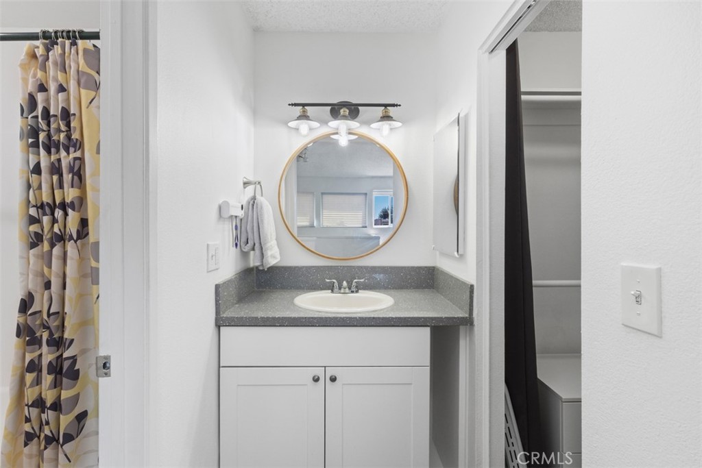 2900 Madison Avenue D12