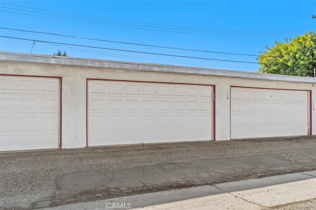307 N Acacia A