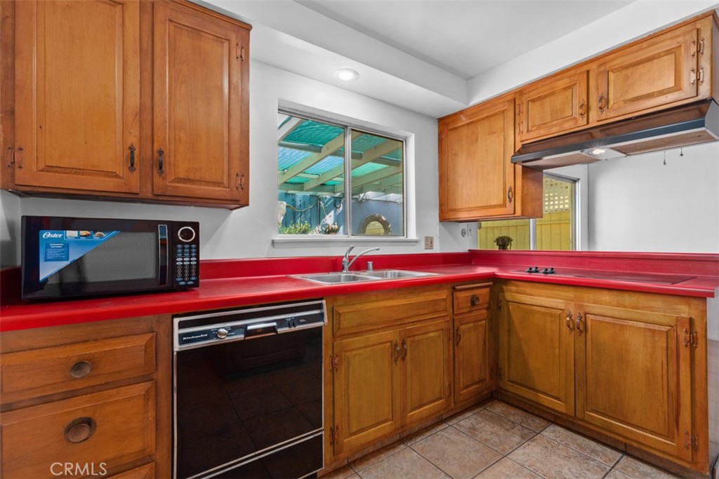 307 N Acacia A