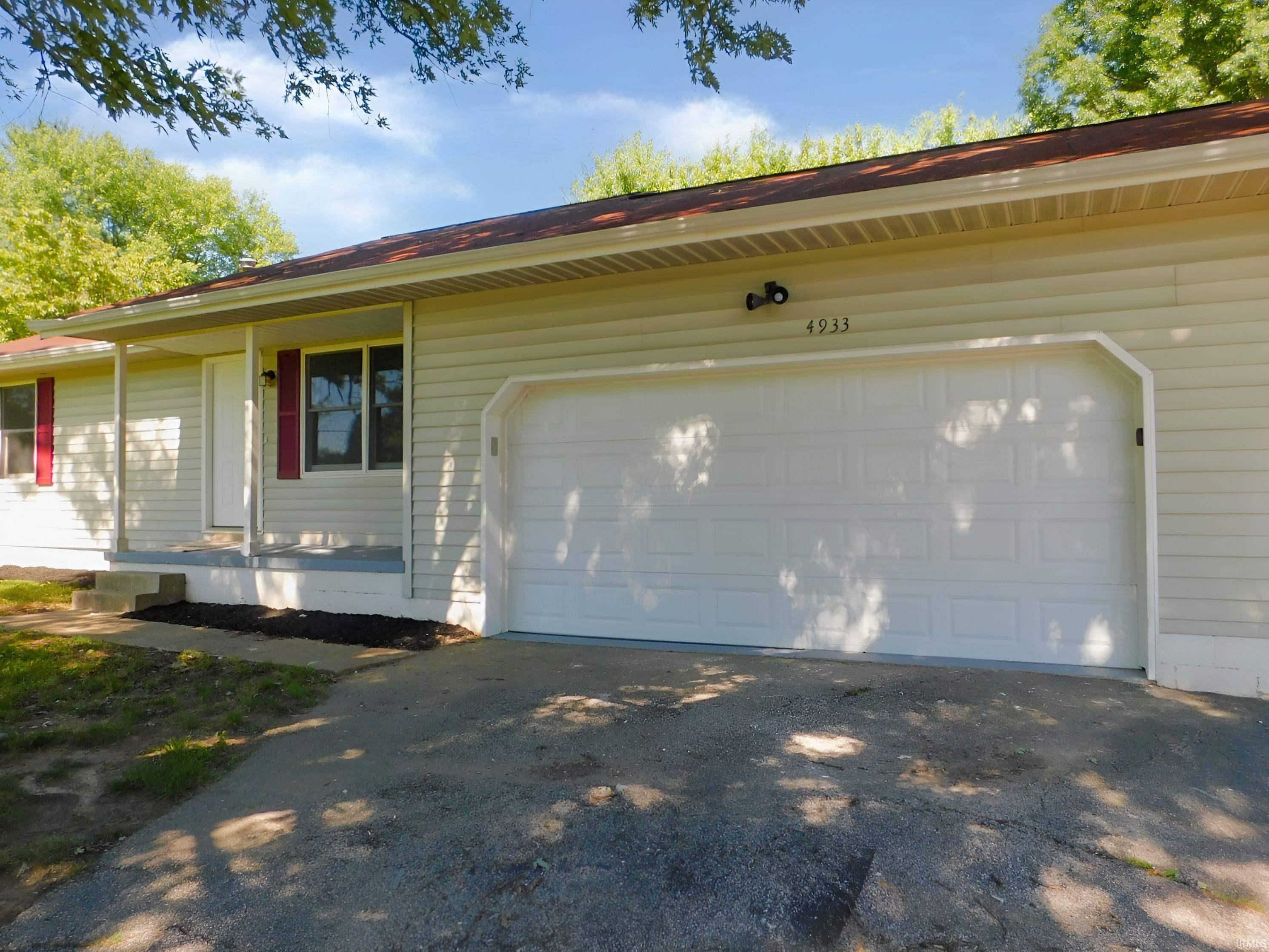 4933 S Old State Road 37