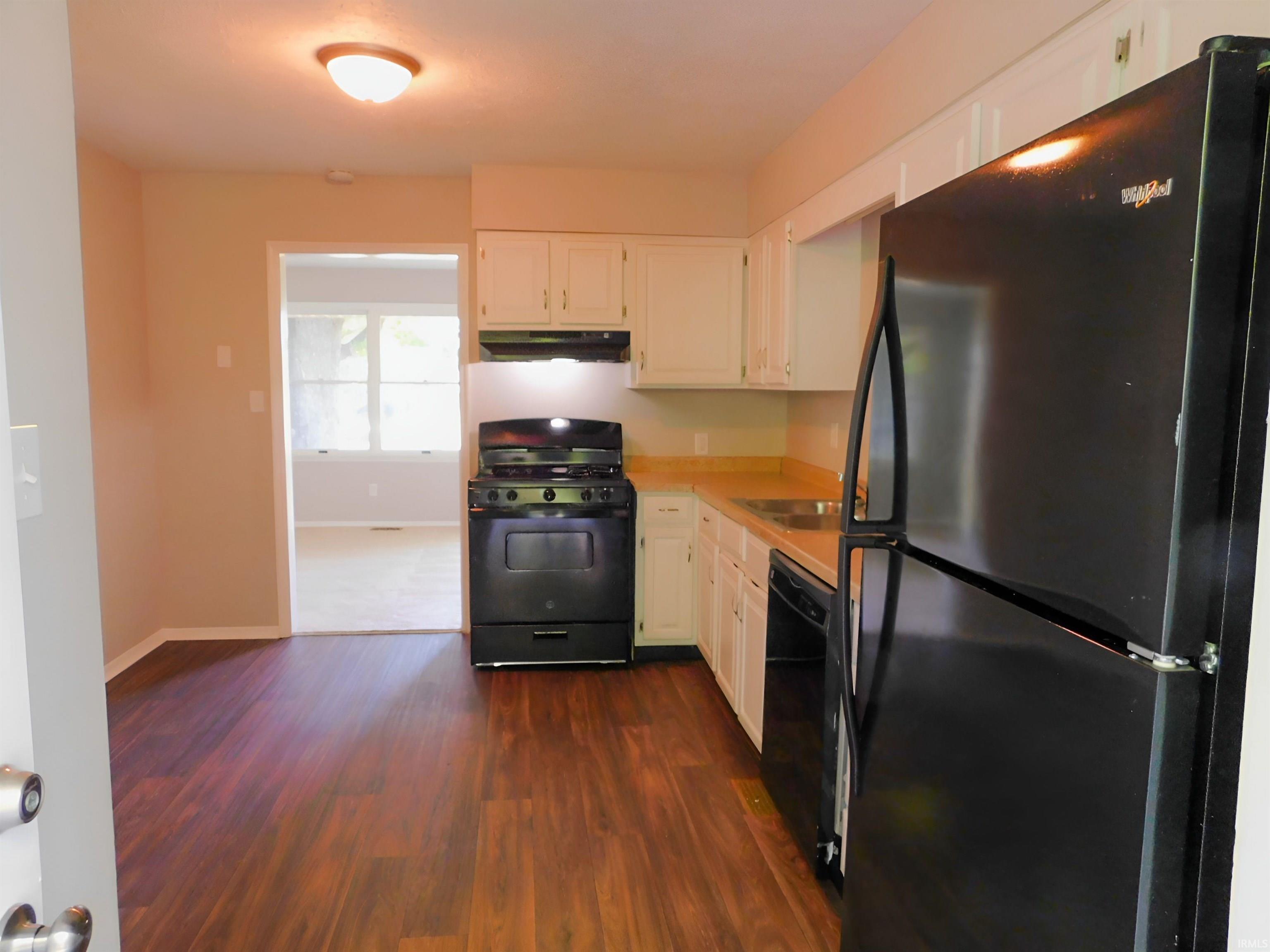 4933 S Old State Road 37