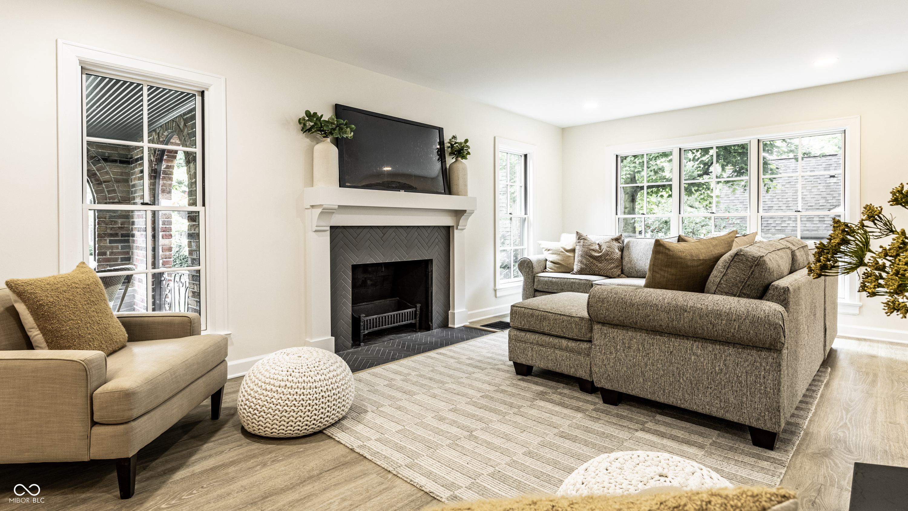 5708 Winthrop Avenue