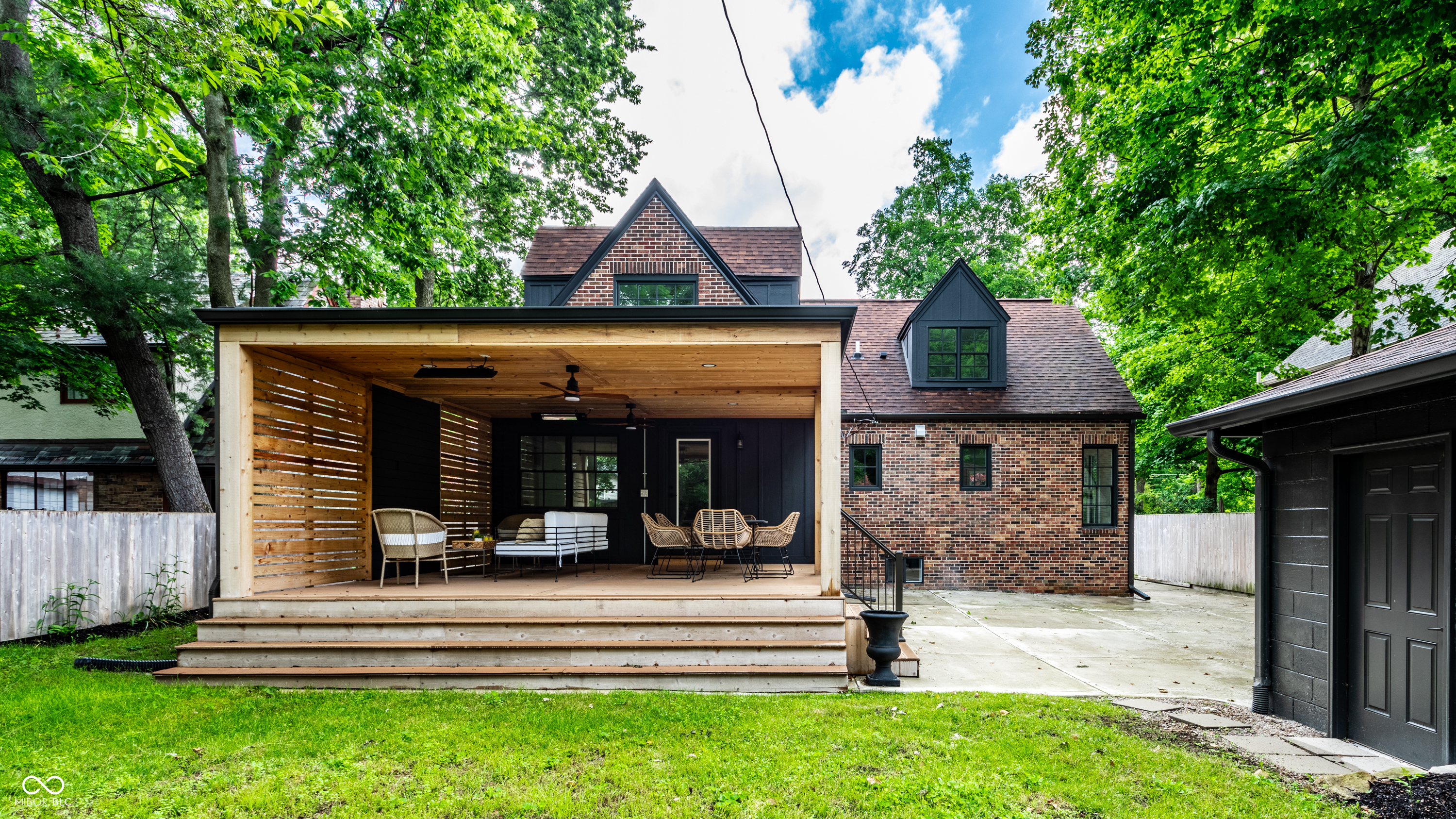 5708 Winthrop Avenue