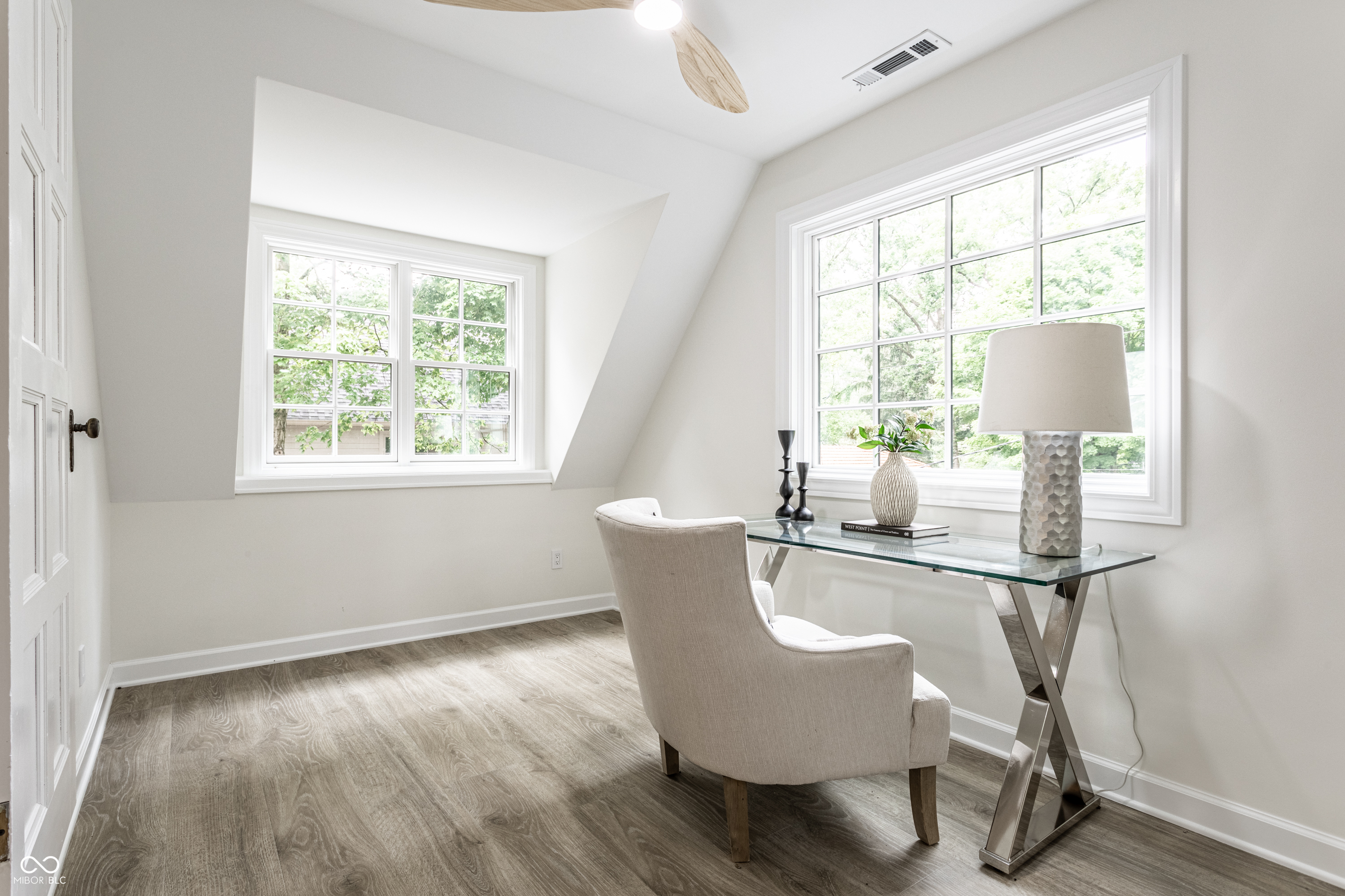 5708 Winthrop Avenue