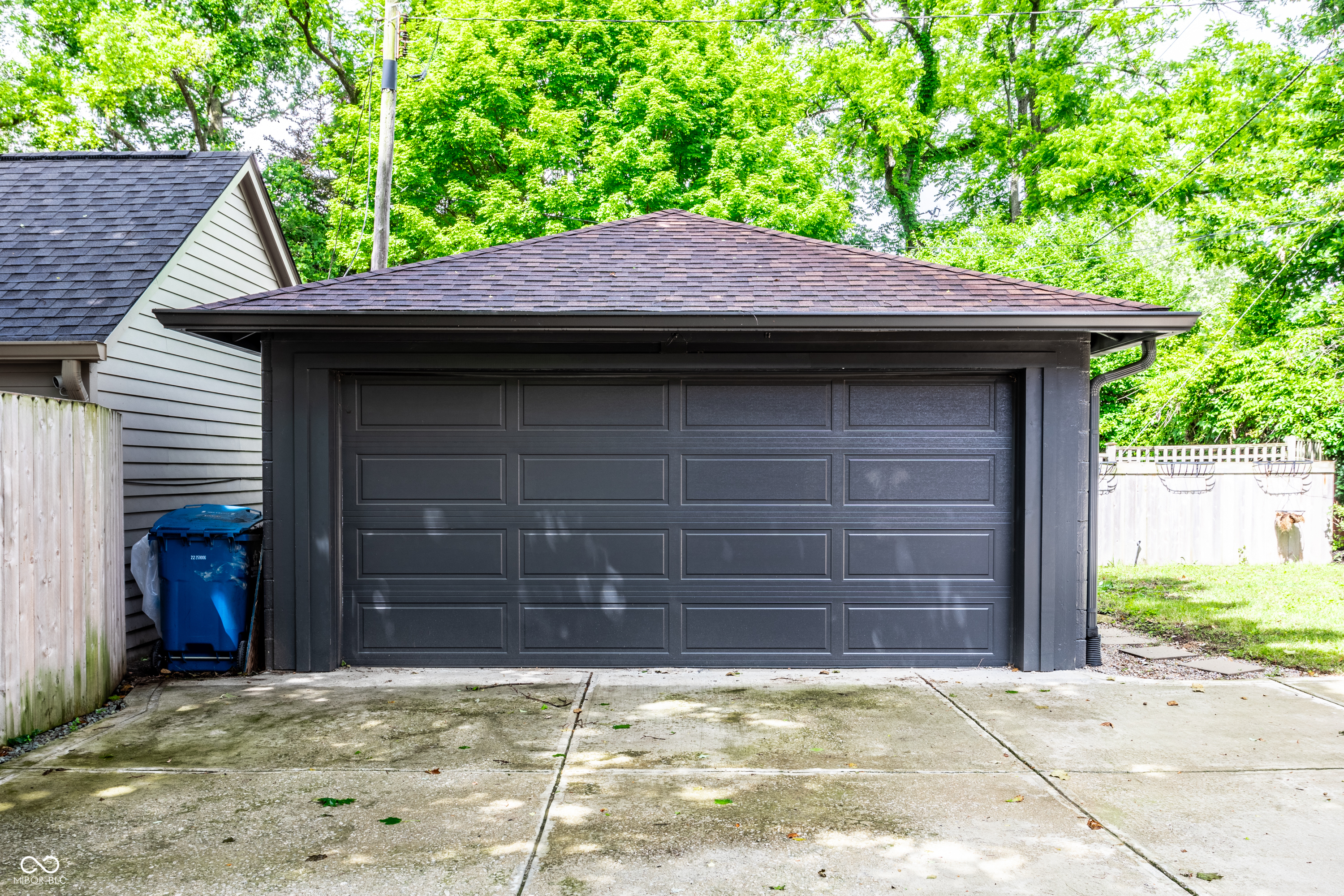 5708 Winthrop Avenue