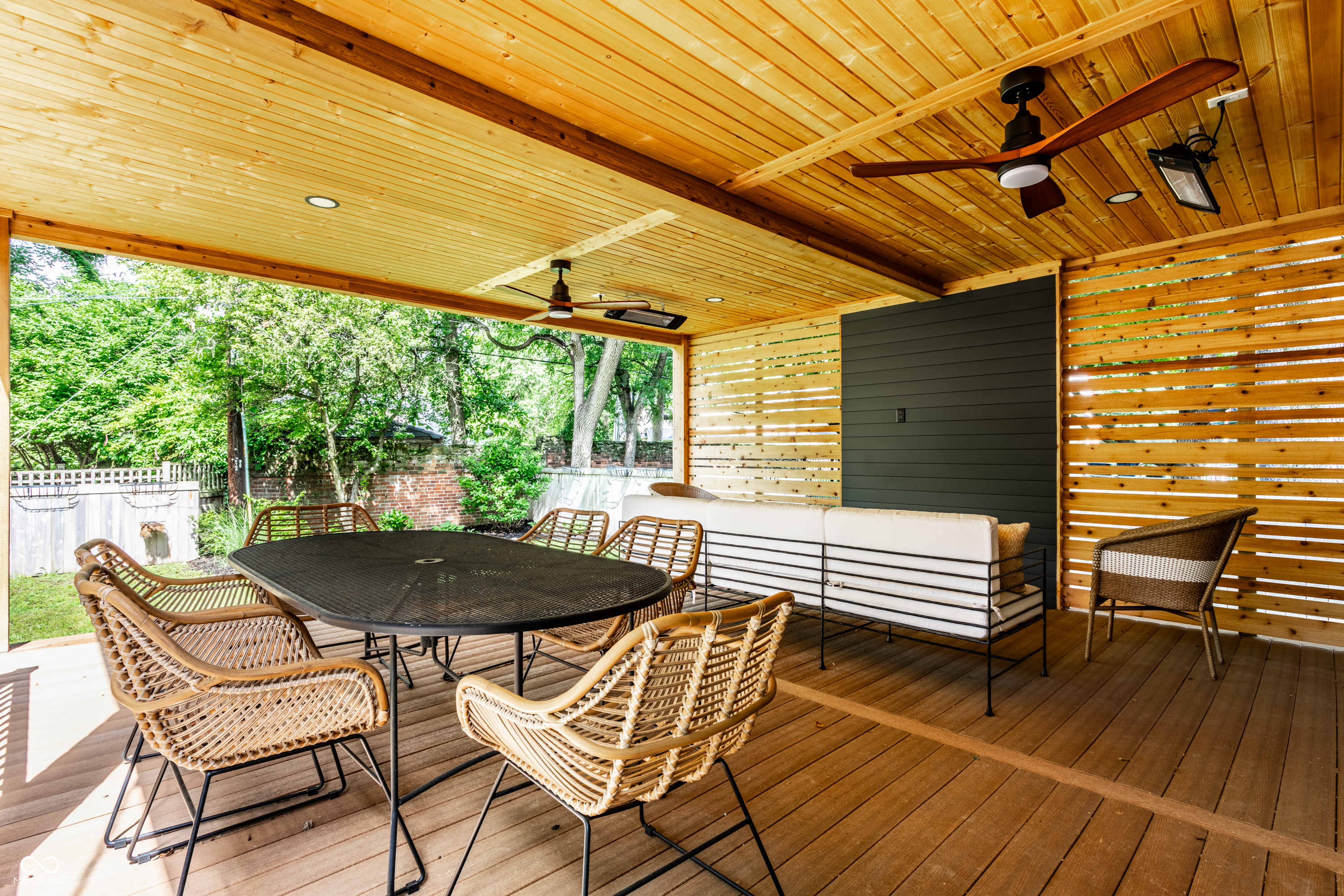 5708 Winthrop Avenue