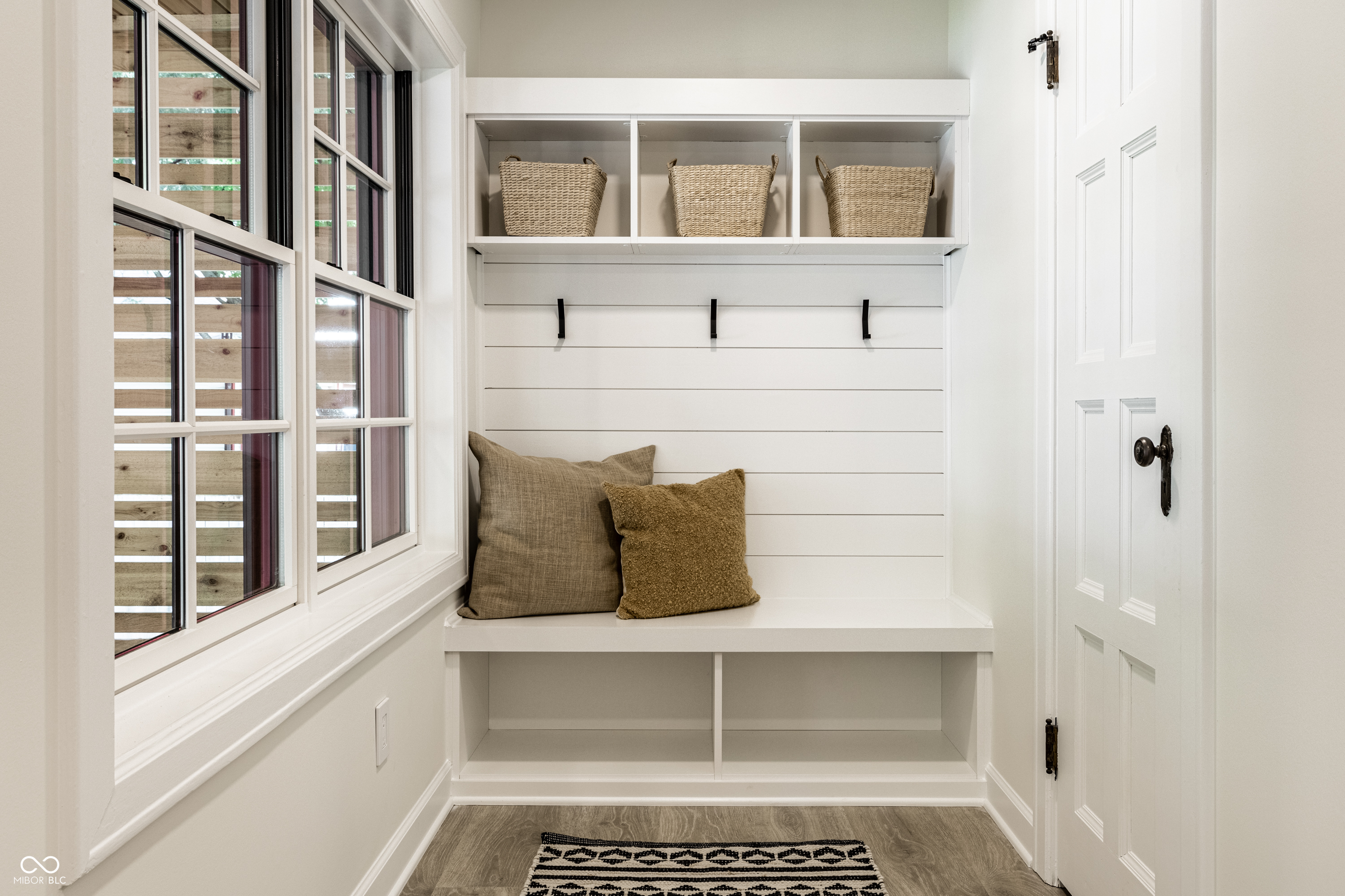 5708 Winthrop Avenue