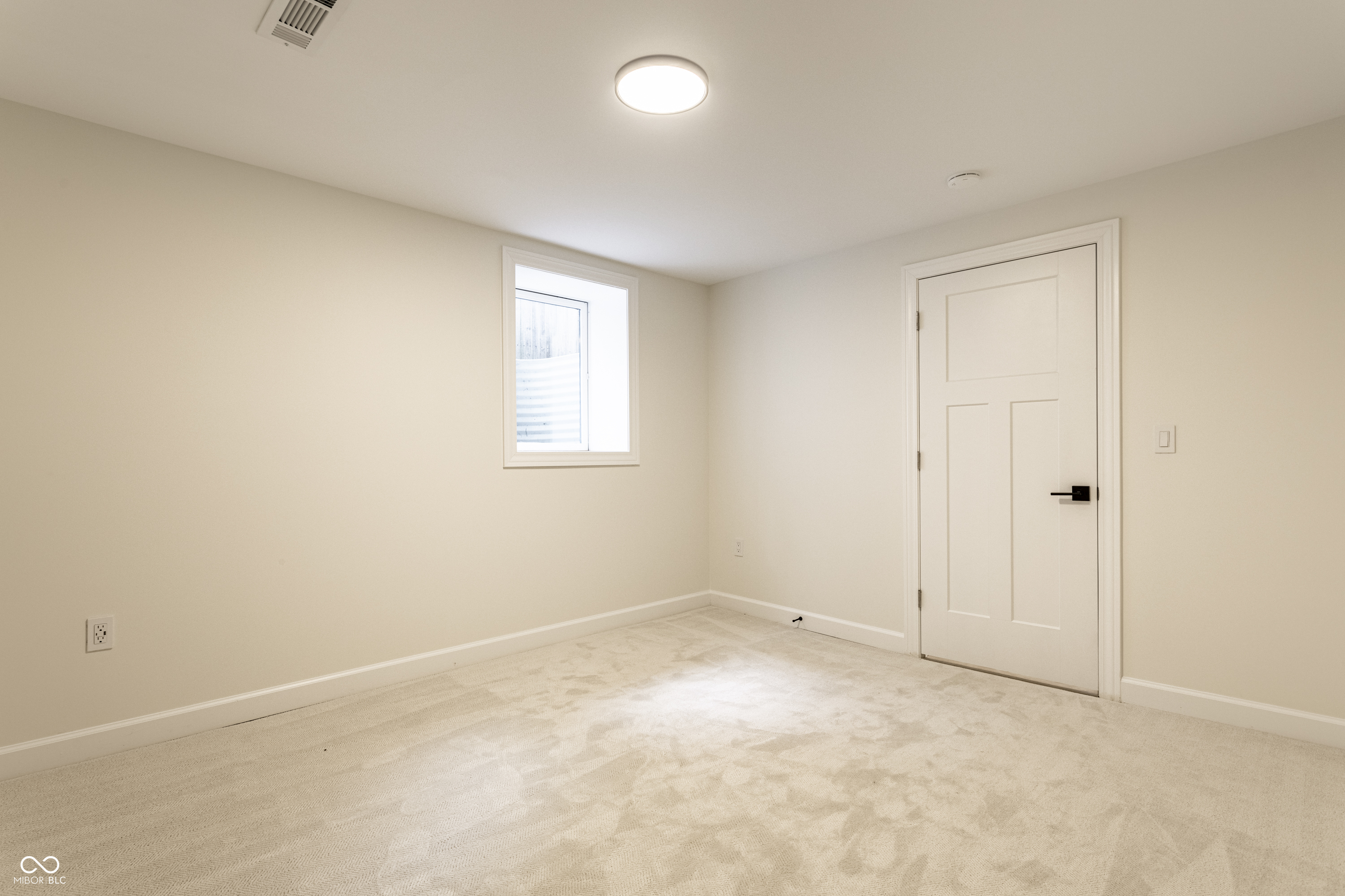 5708 Winthrop Avenue