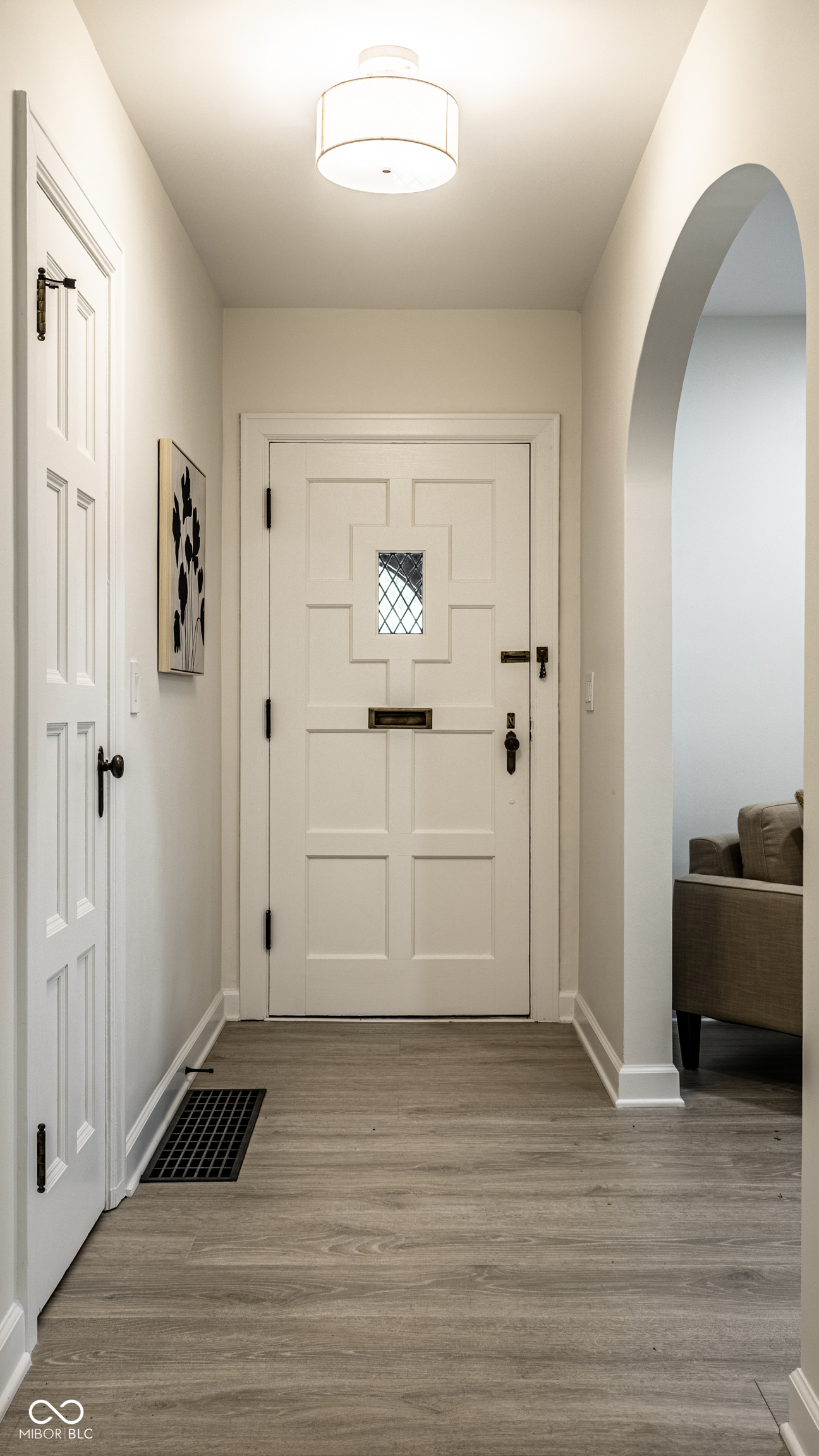 5708 Winthrop Avenue