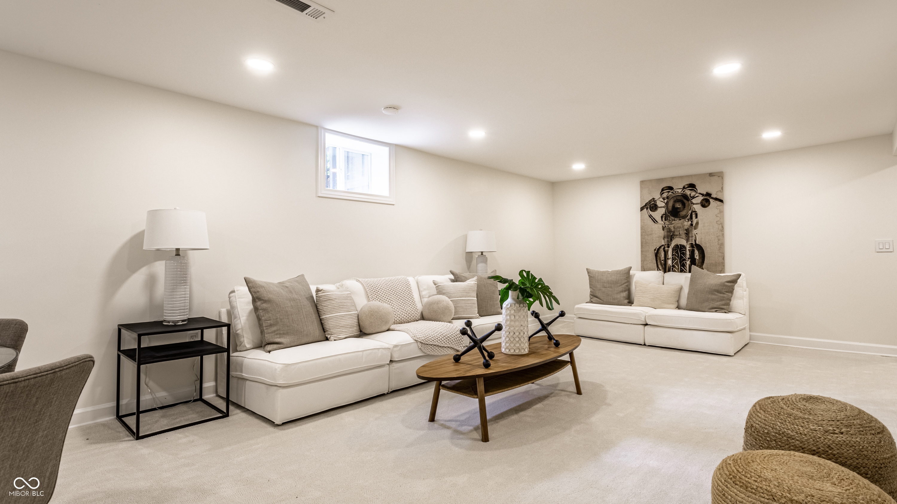 5708 Winthrop Avenue