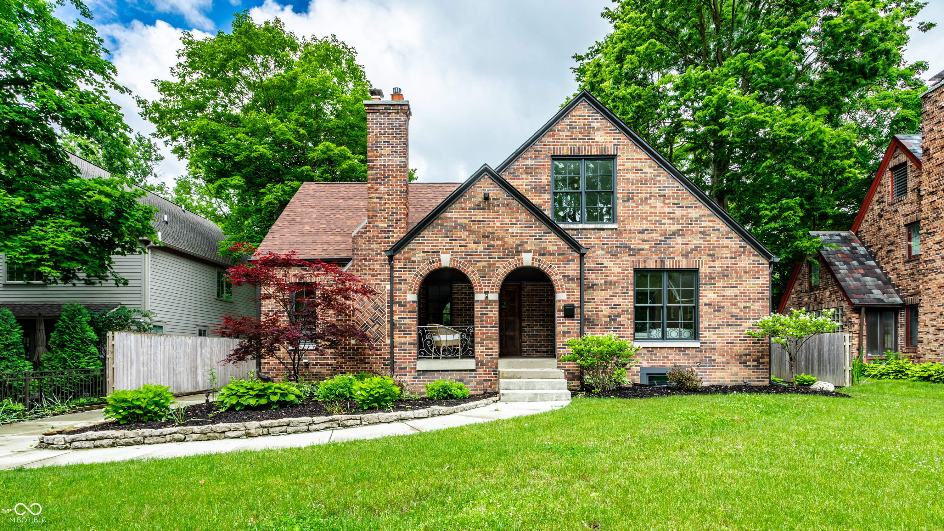 5708 Winthrop Avenue