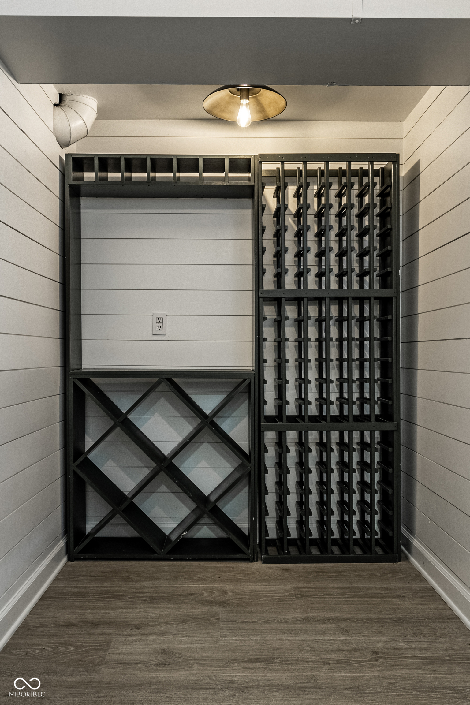 5708 Winthrop Avenue