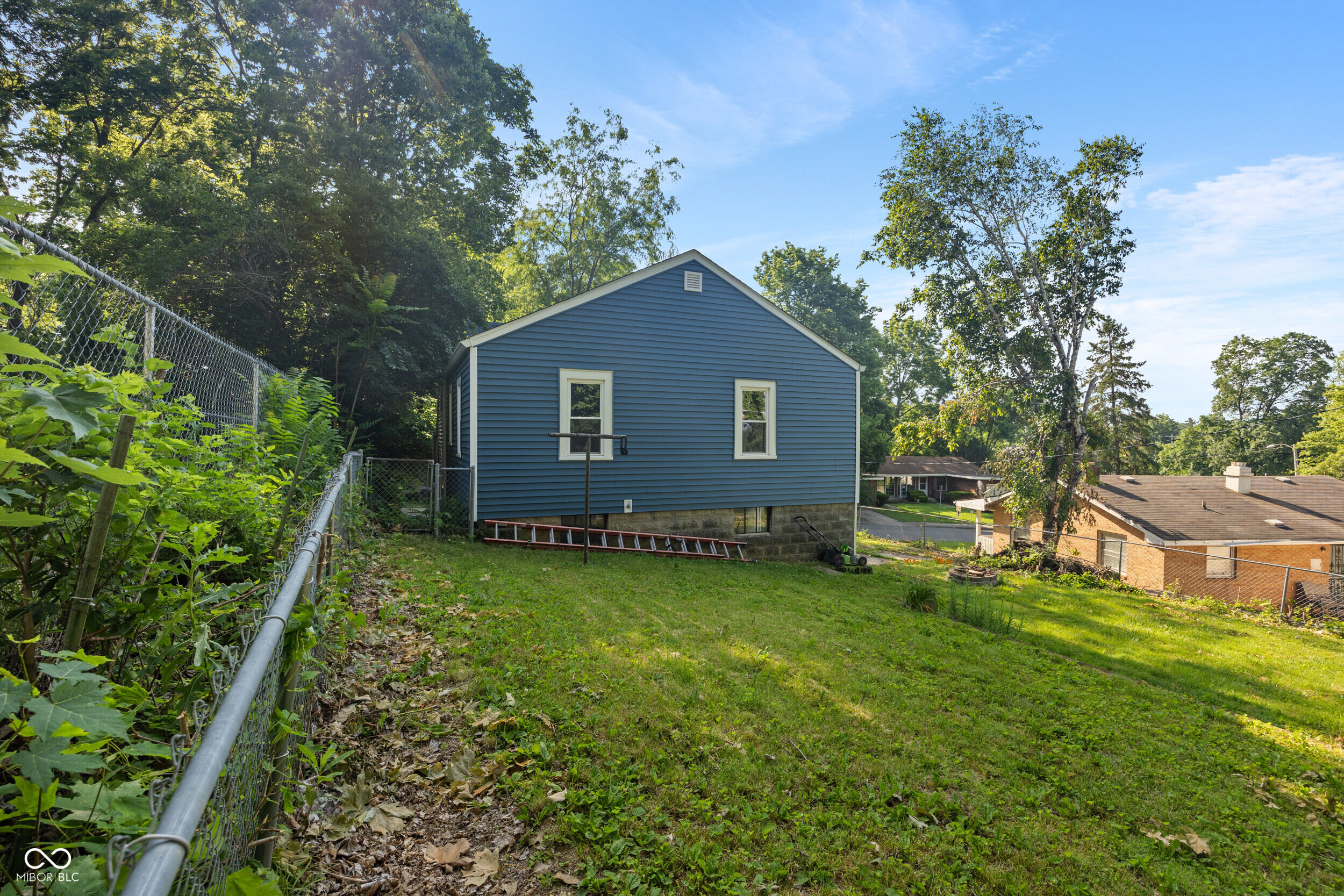 327 Central Avenue