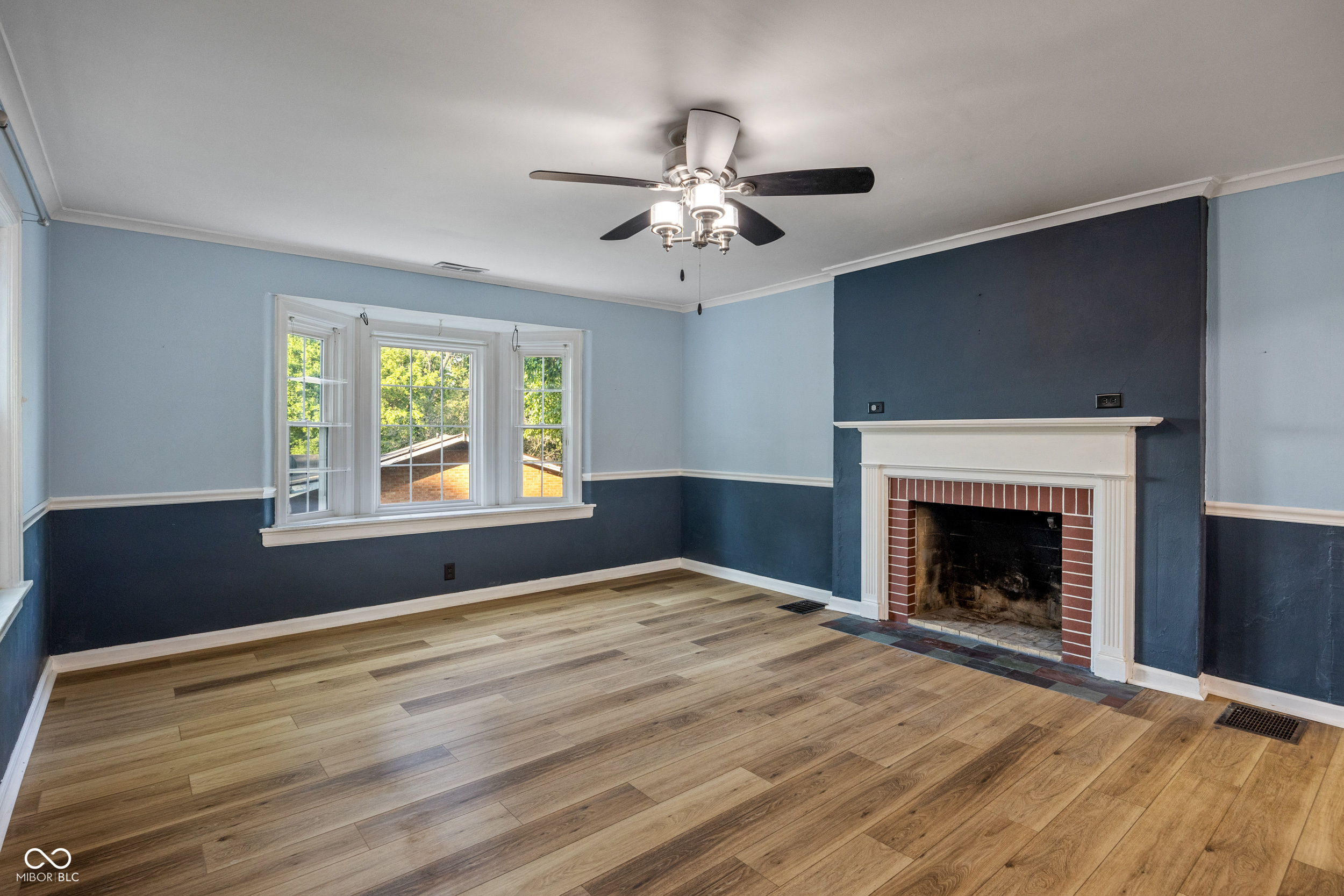 327 Central Avenue