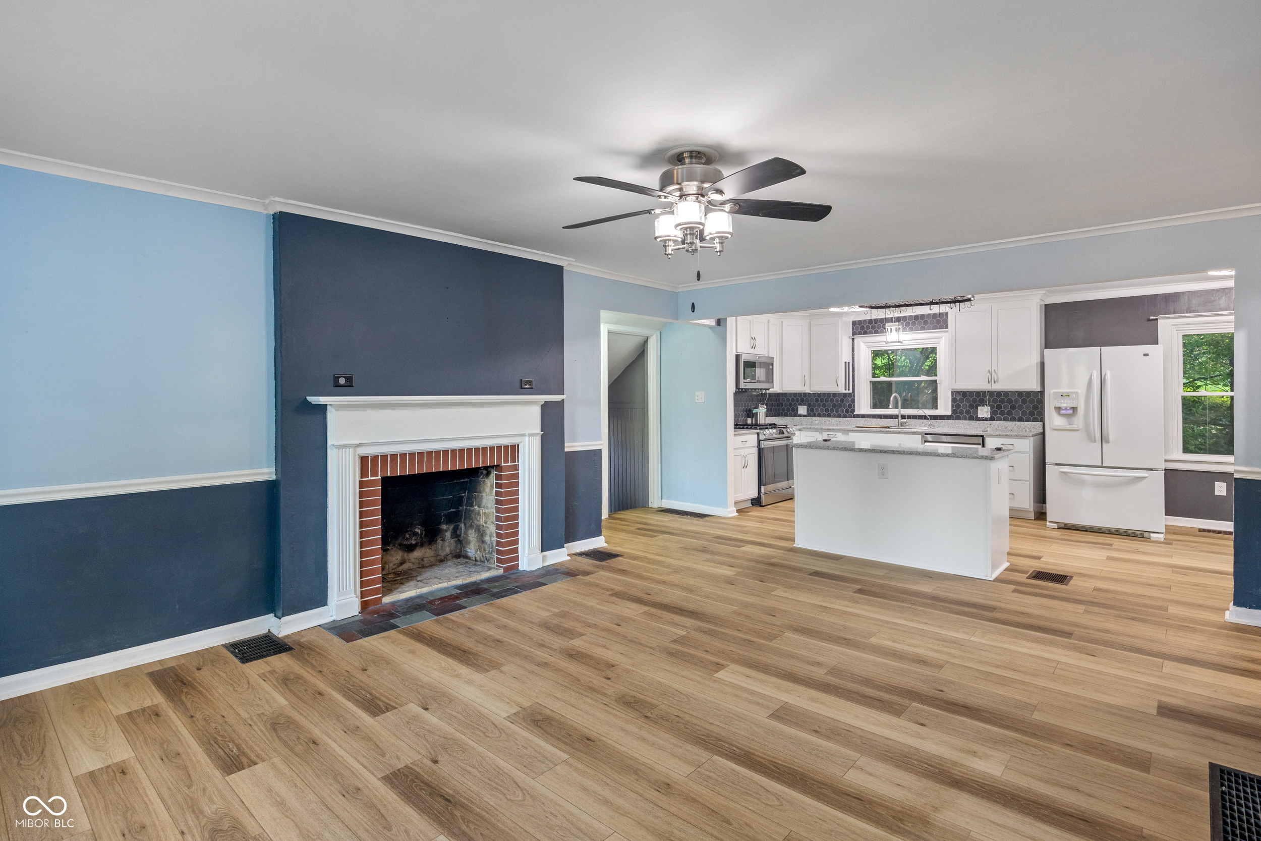 327 Central Avenue