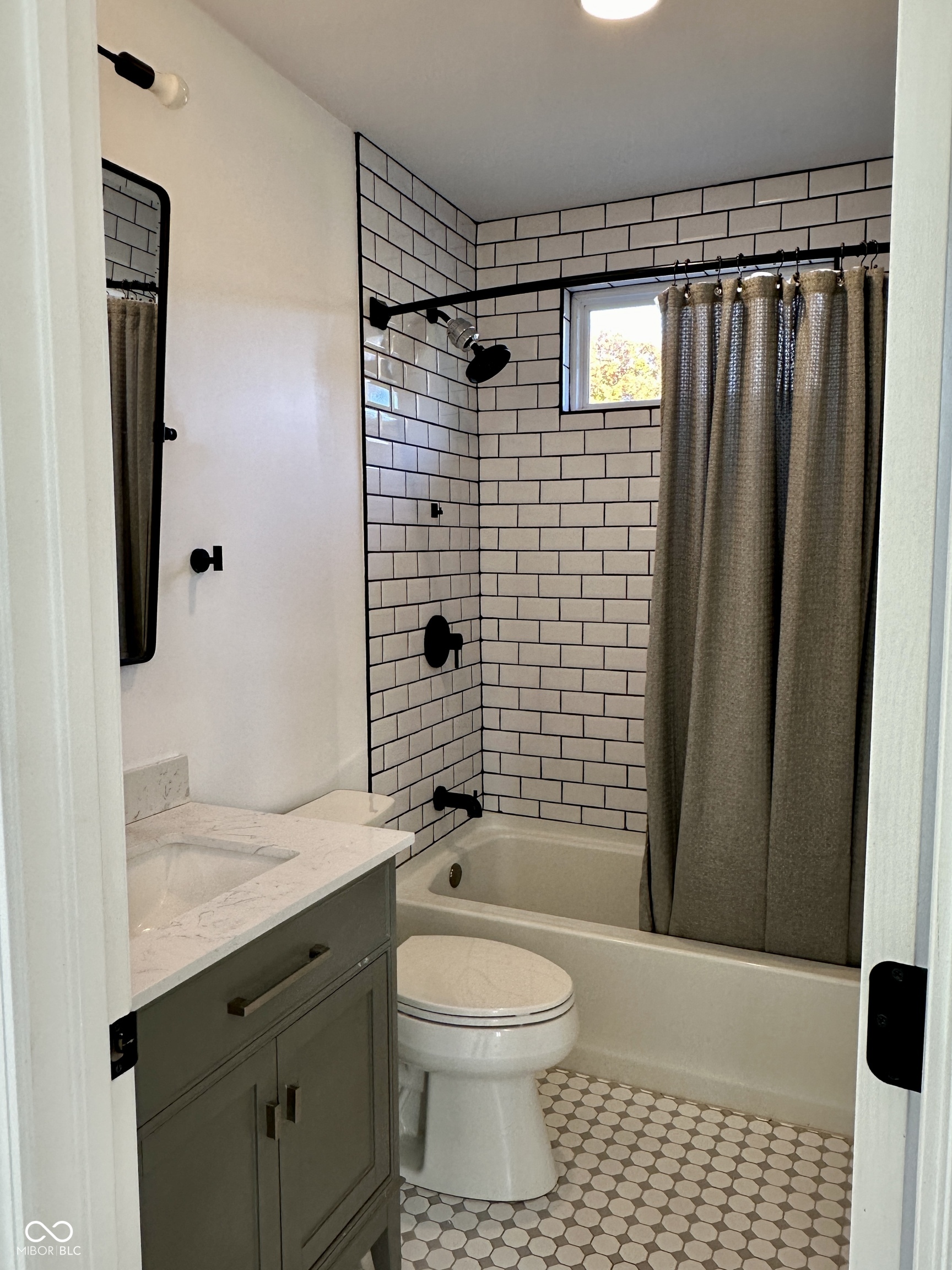 213 E Madison Avenue