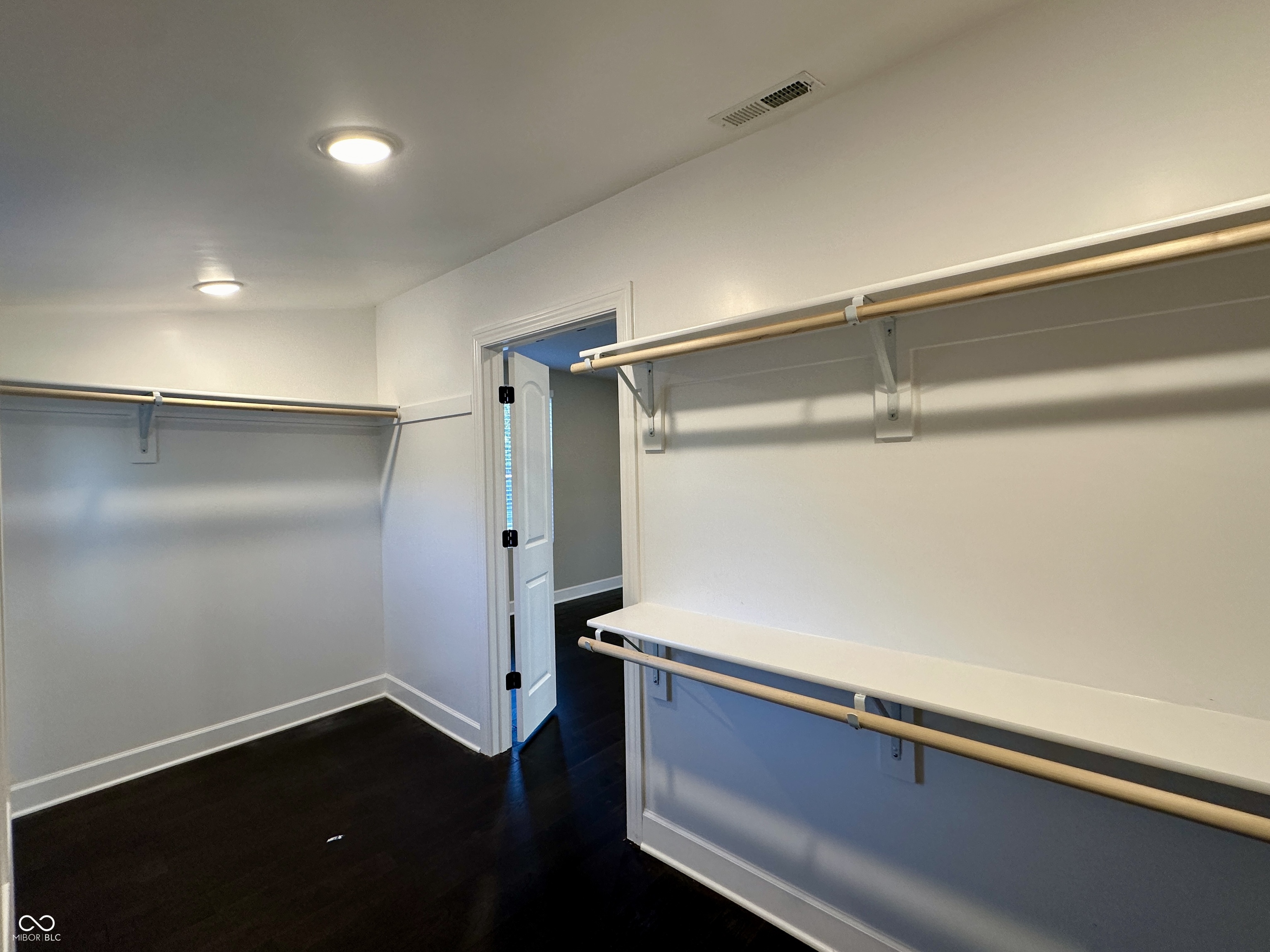213 E Madison Avenue