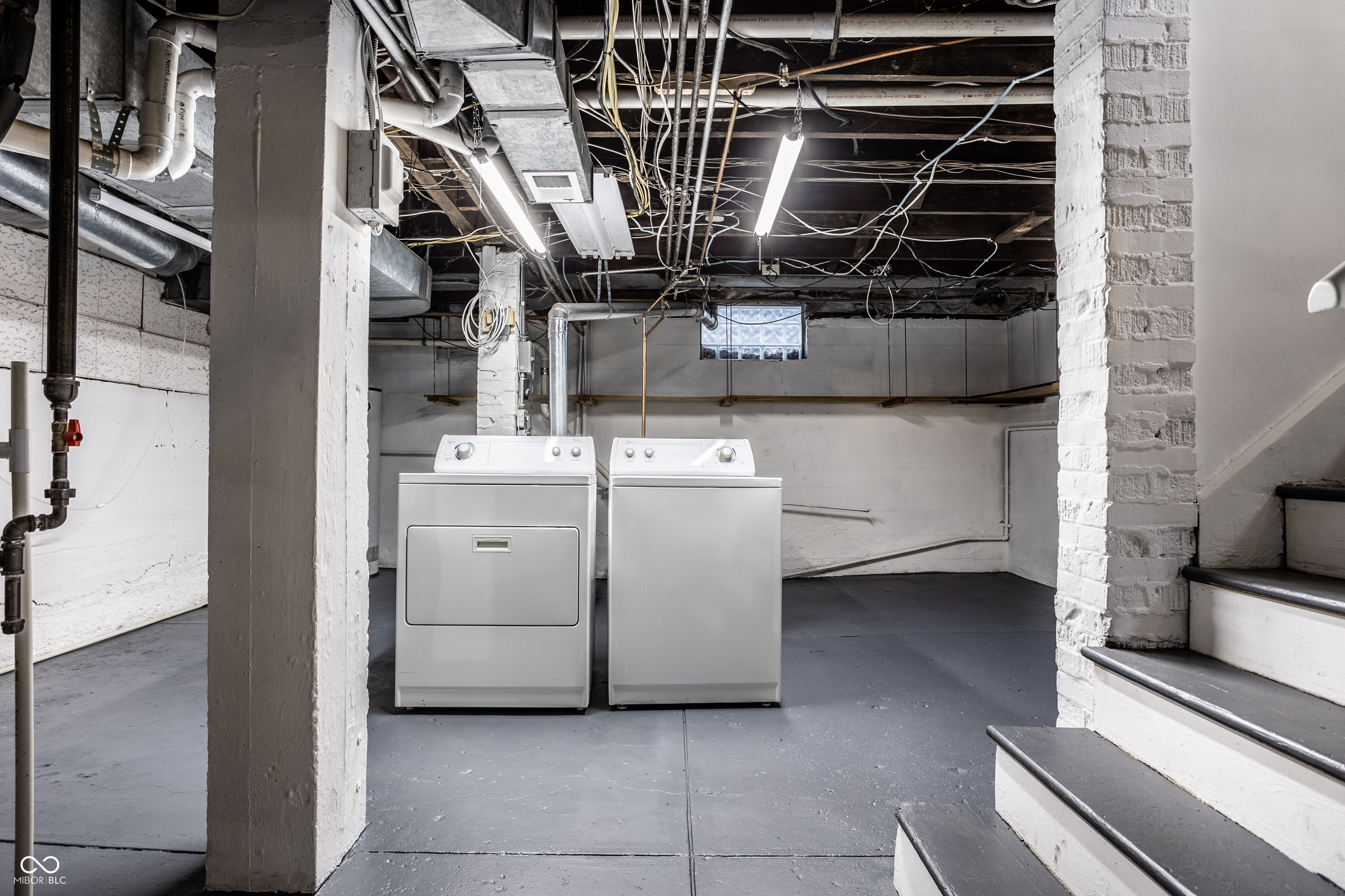 4923 Washington Boulevard