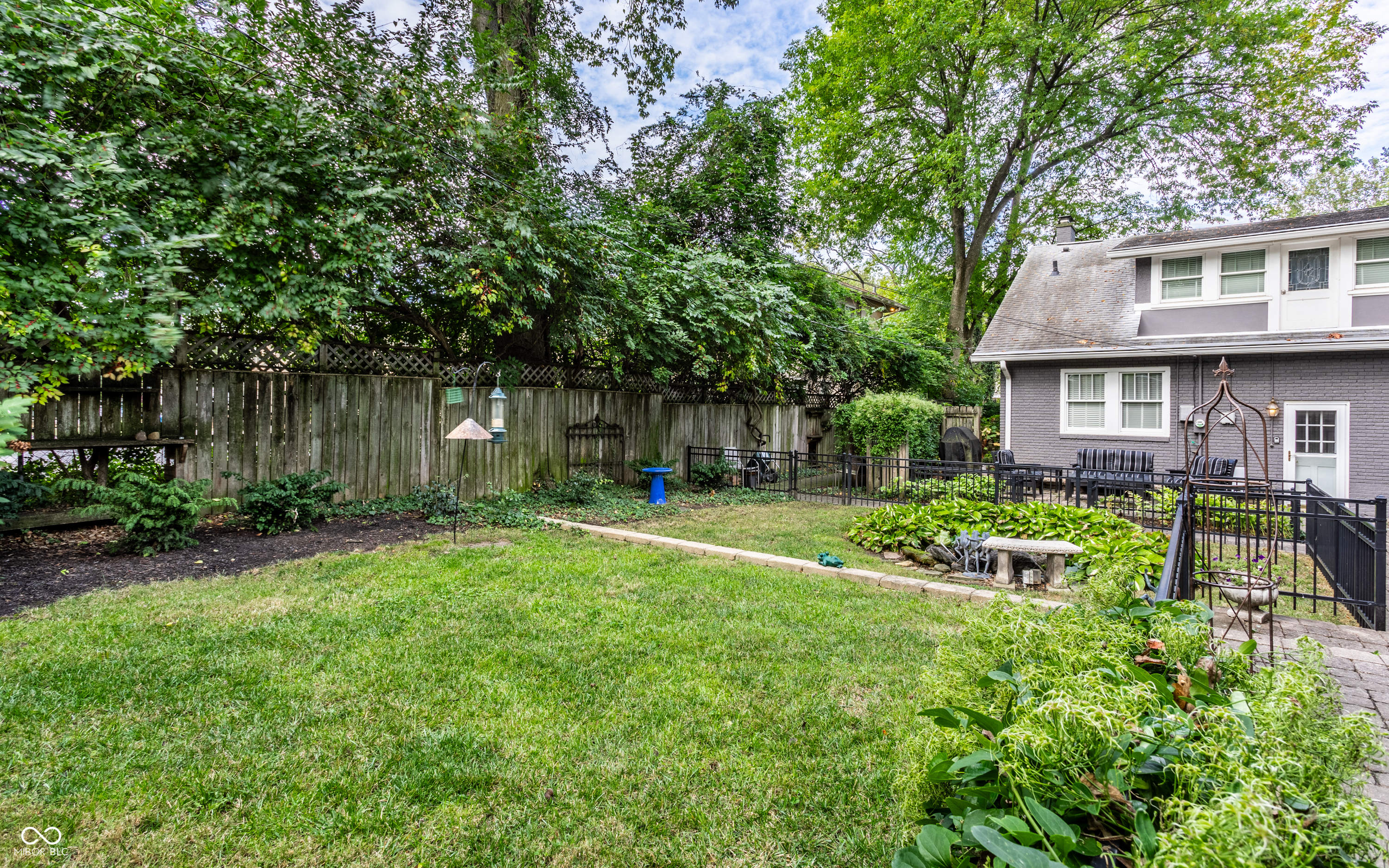 4923 Washington Boulevard