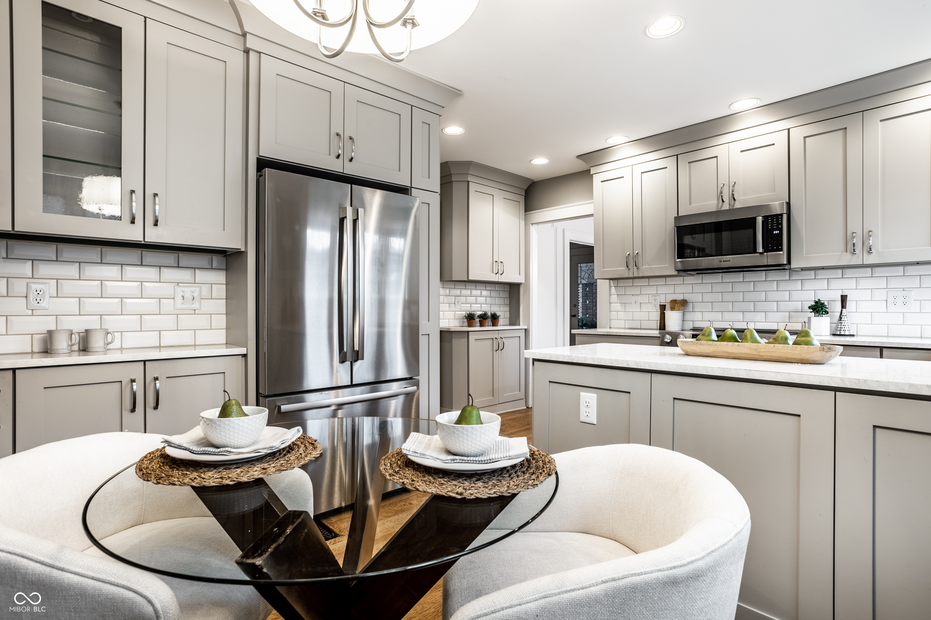 4923 Washington Boulevard