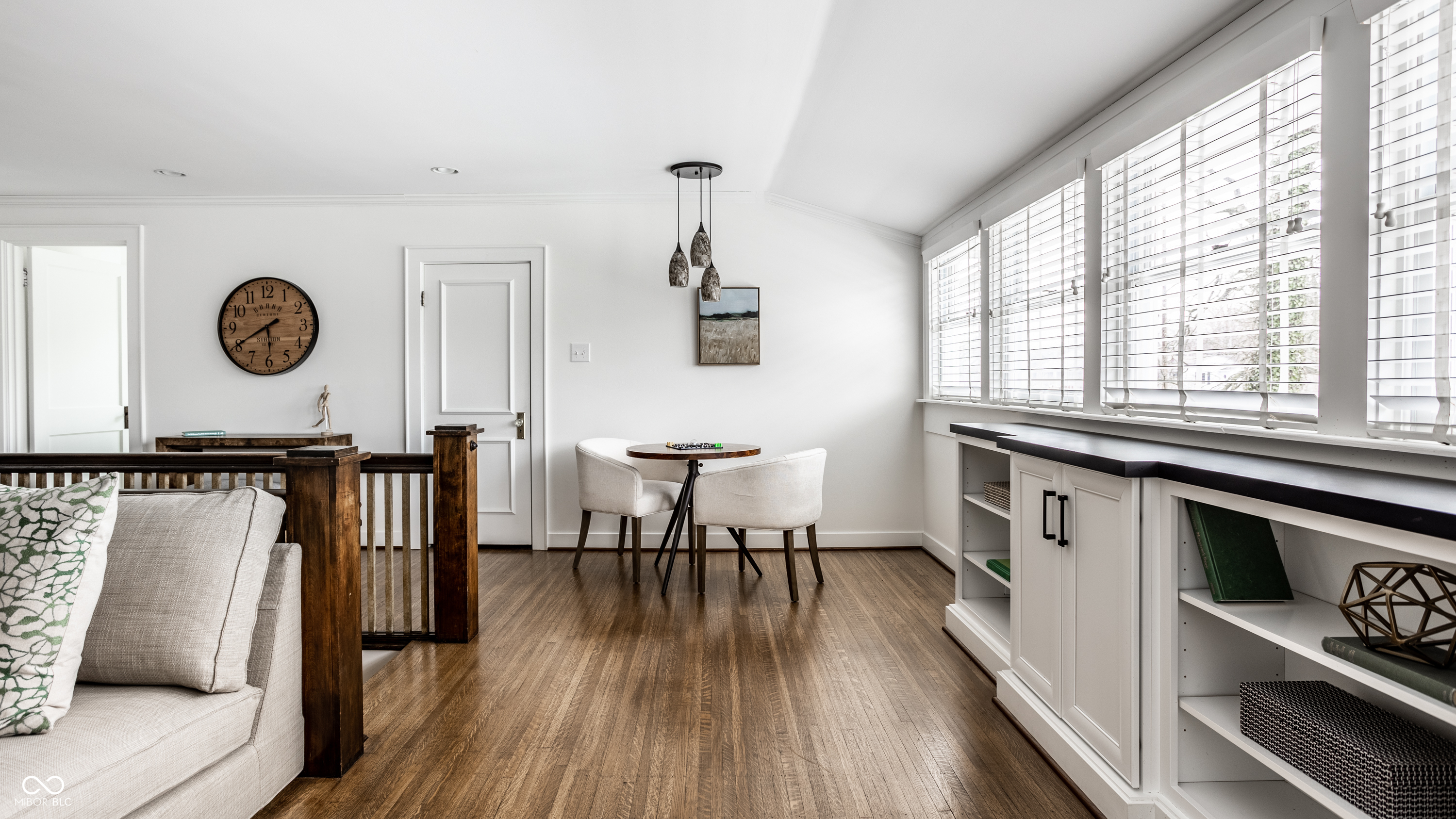 4923 Washington Boulevard