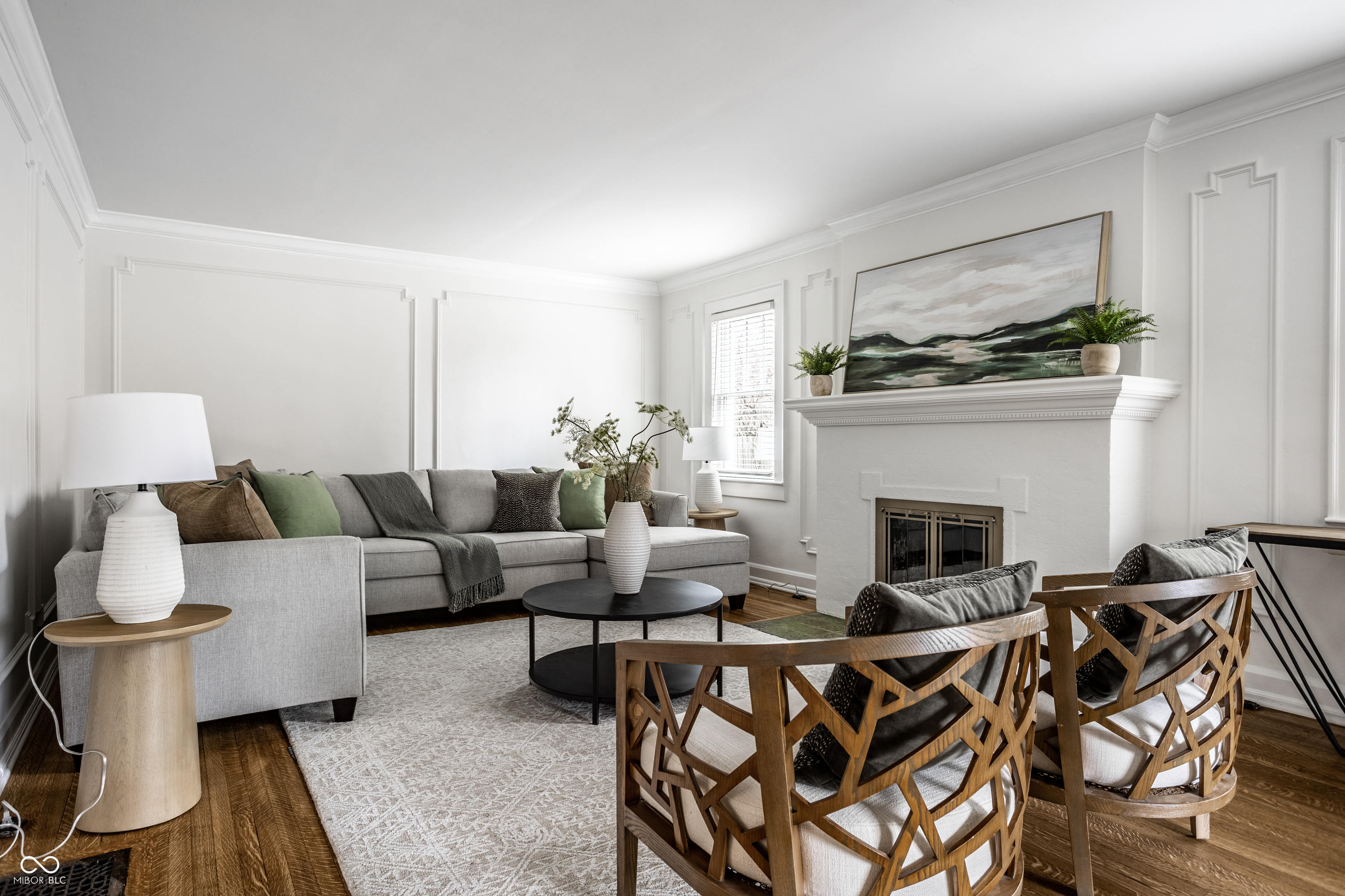 4923 Washington Boulevard