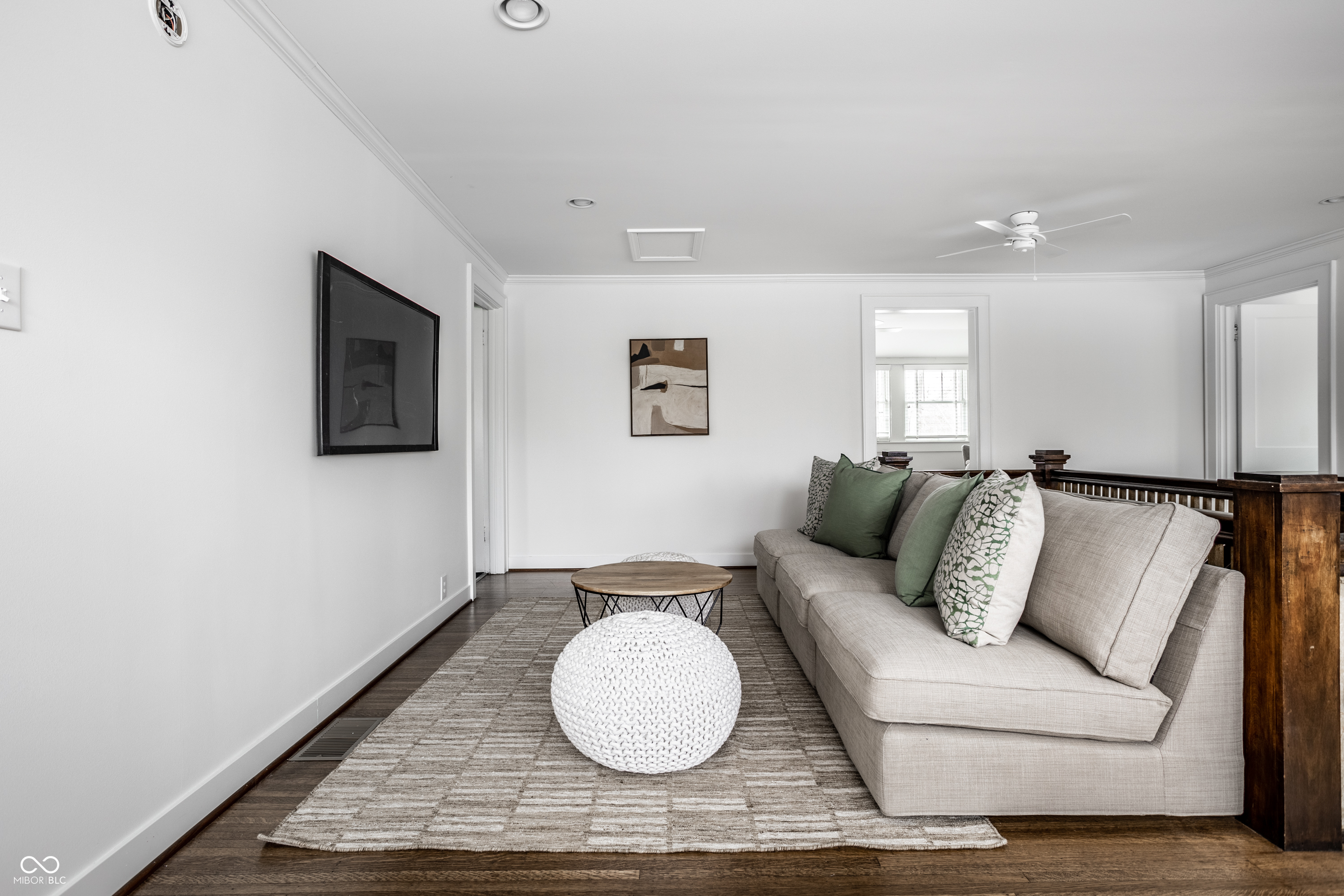 4923 Washington Boulevard